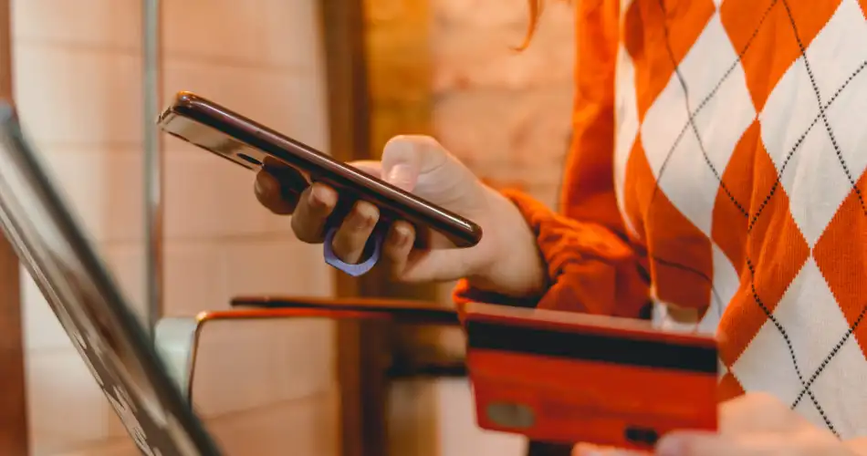 carte et téléphone